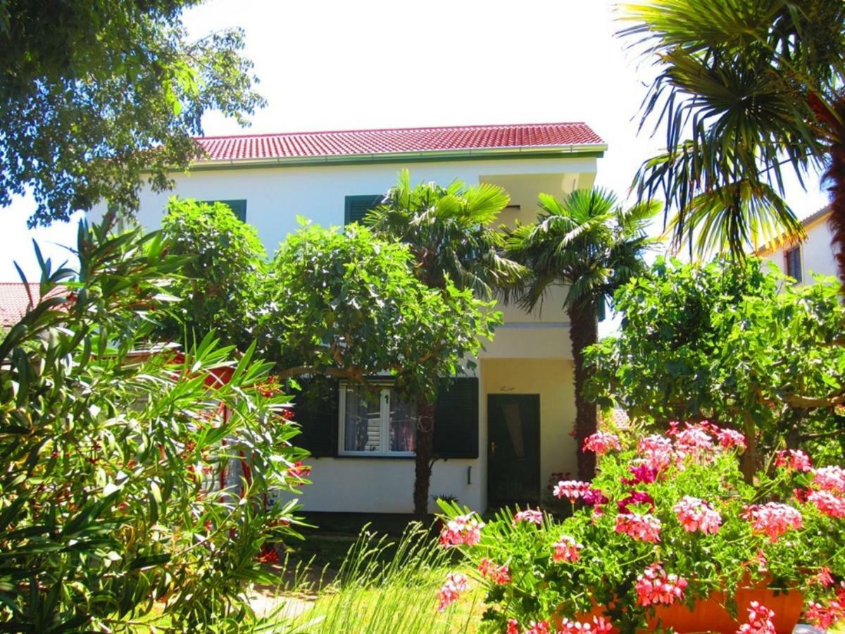 Apartments Fjaka Sveti Filip i Jakov Exterior foto